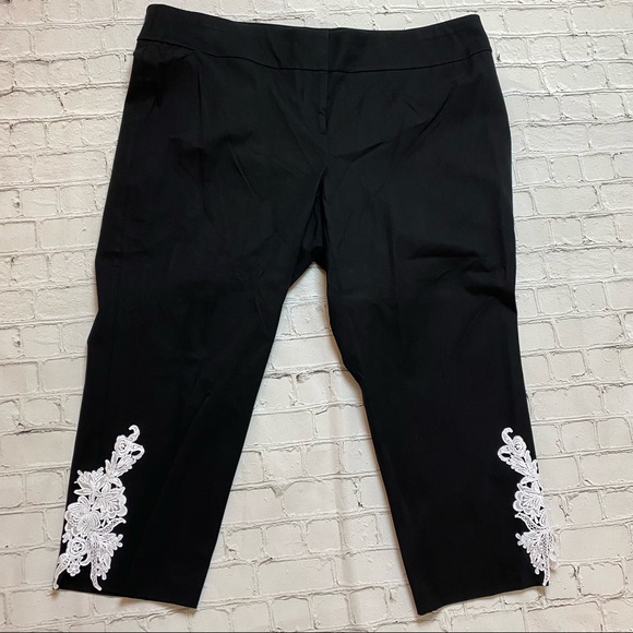 Alfani Pants - Alfani NWT Black Lace-Hem Capris 24W